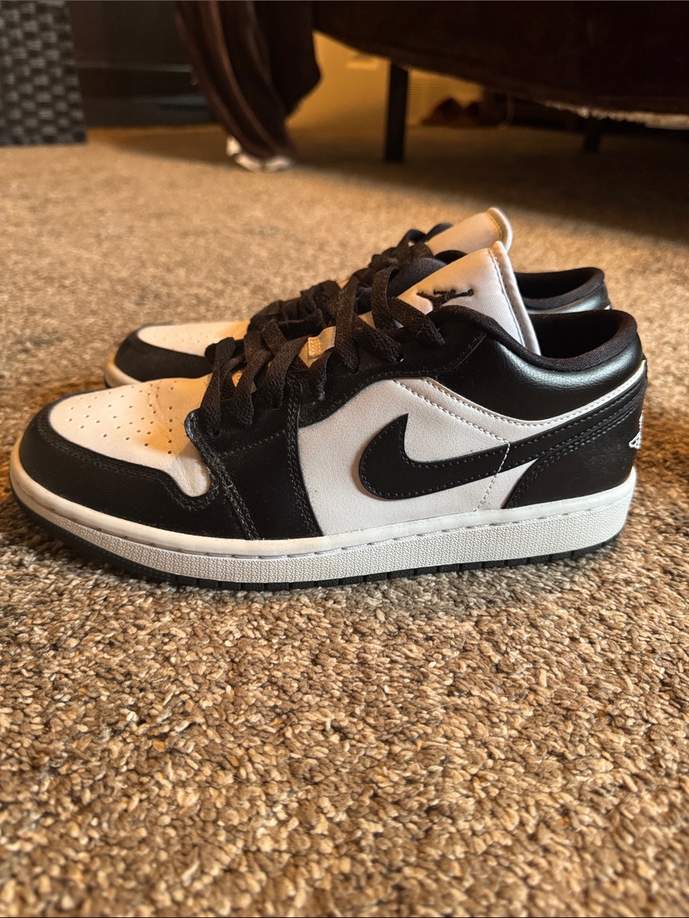 Nike Jordan 1 Low Sneakers in Panda